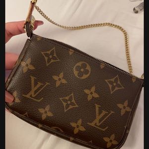 Louis Vuitton Mini Pochette